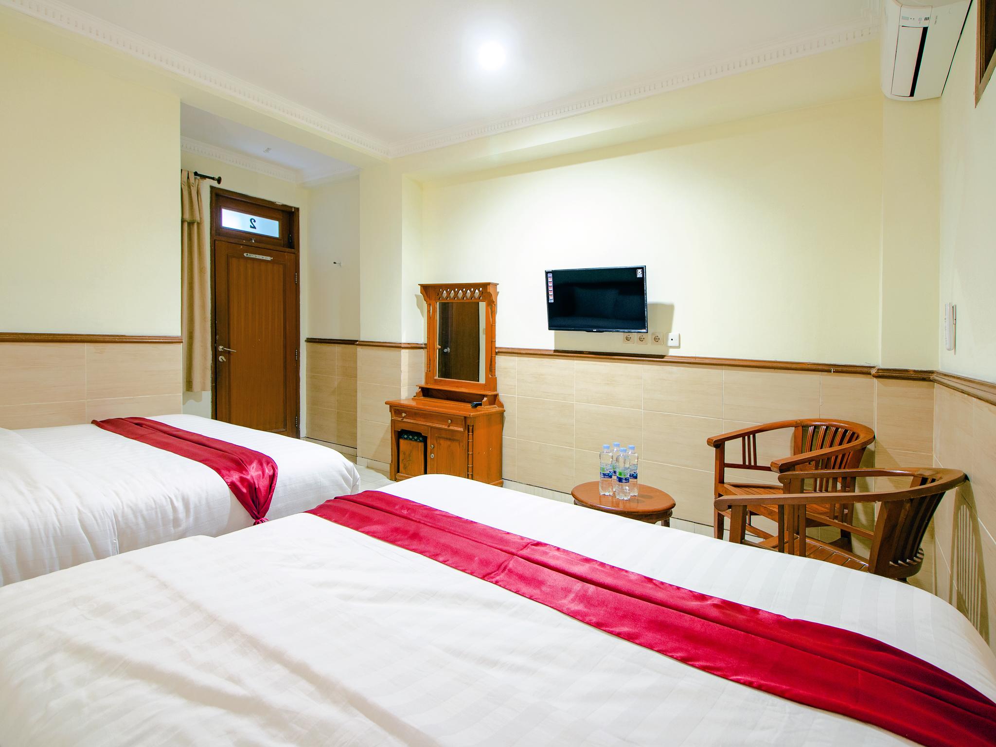 Oyo 1683 Hotel Musafira Syariah Yogyakarta Exterior foto
