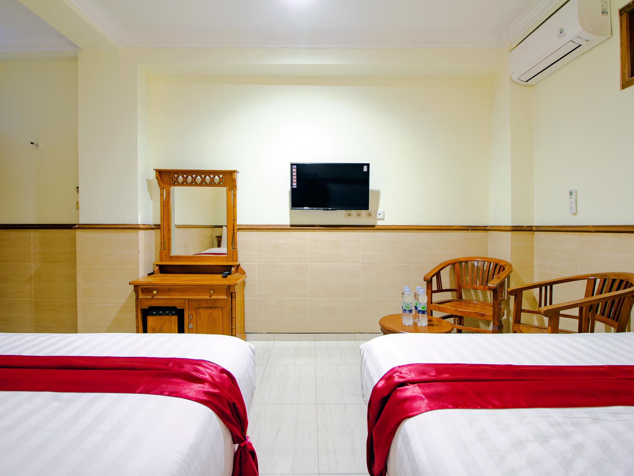 Oyo 1683 Hotel Musafira Syariah Yogyakarta Exterior foto