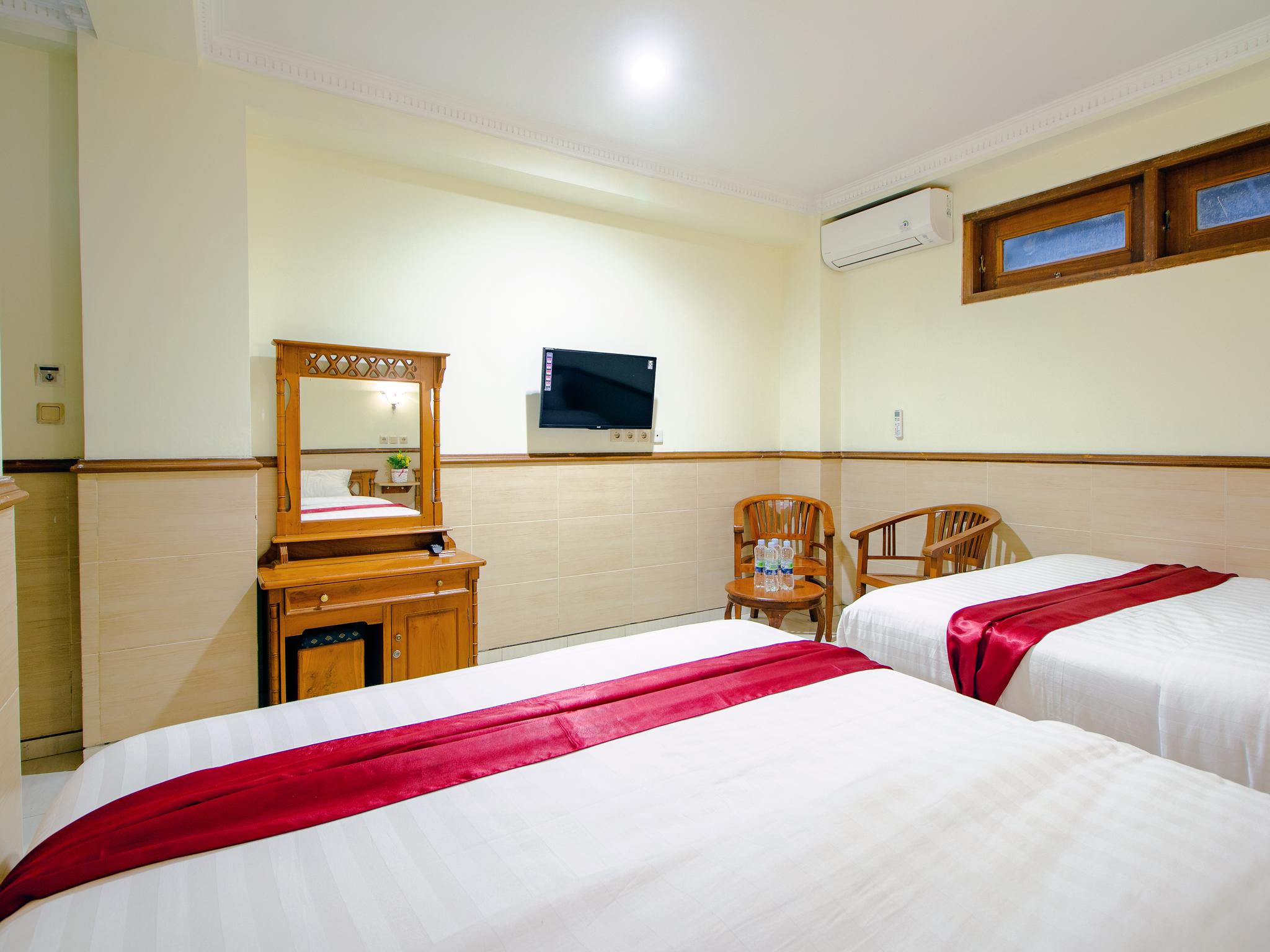 Oyo 1683 Hotel Musafira Syariah Yogyakarta Exterior foto