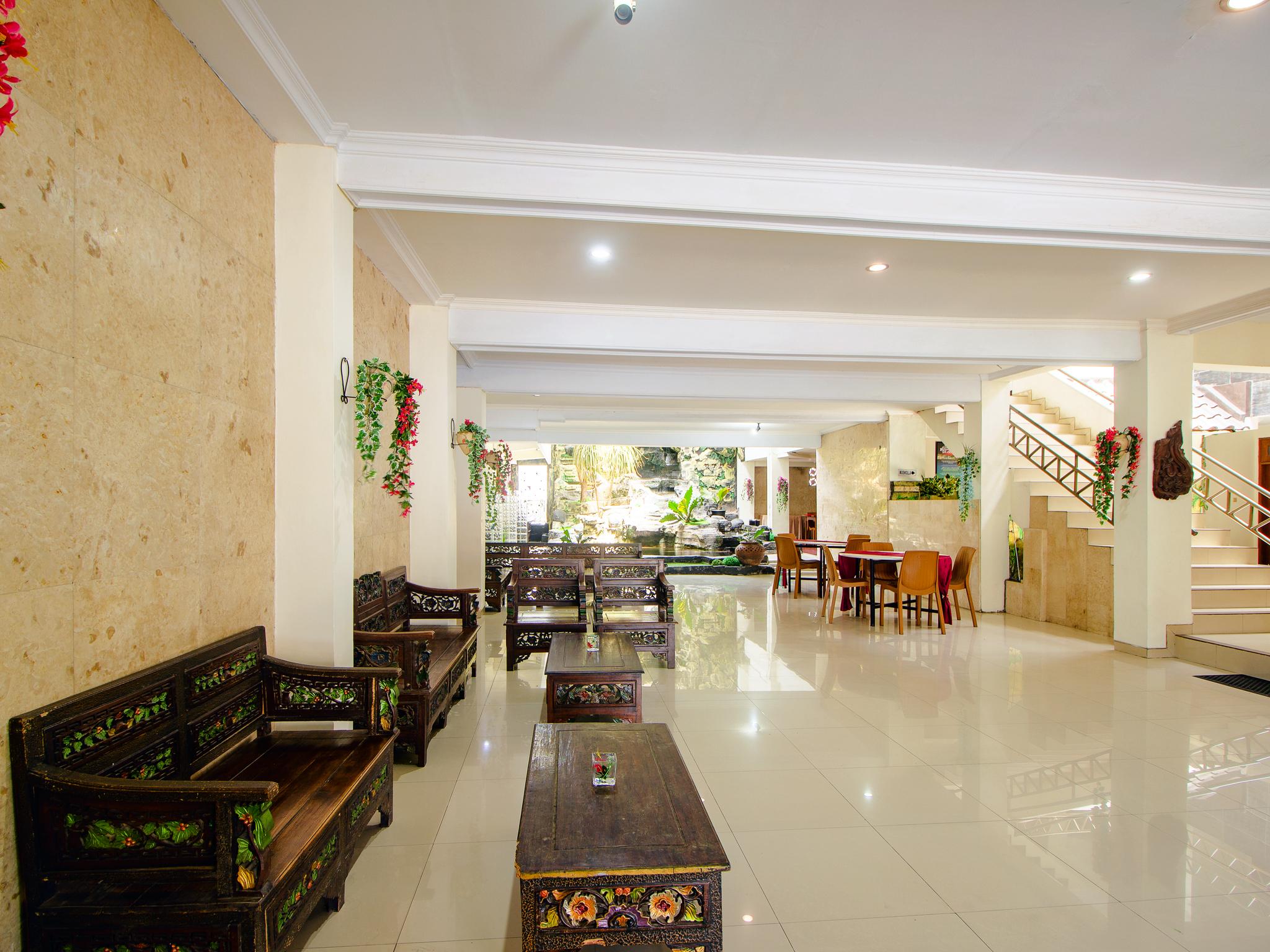 Oyo 1683 Hotel Musafira Syariah Yogyakarta Exterior foto