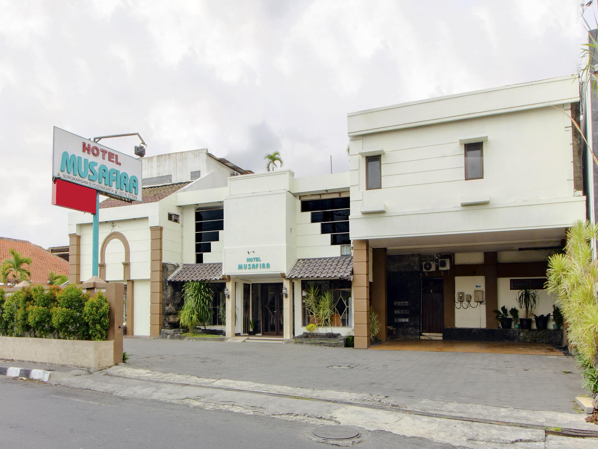 Oyo 1683 Hotel Musafira Syariah Yogyakarta Exterior foto